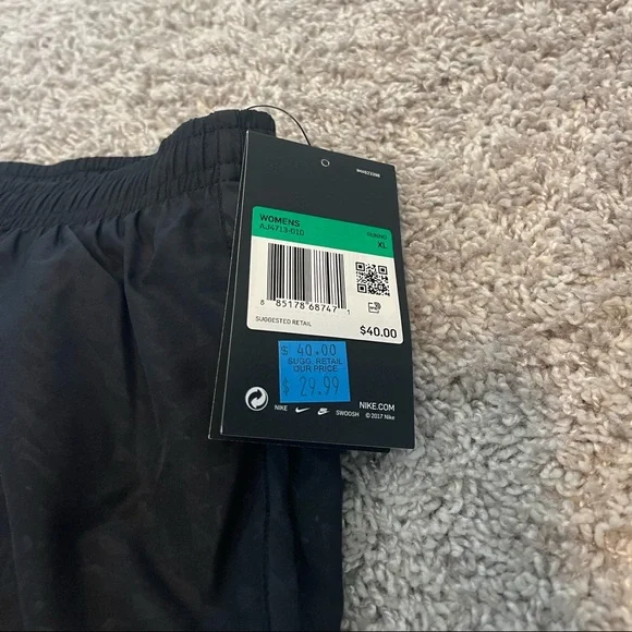 Nike black athletic shorts - Picture 2 of 4